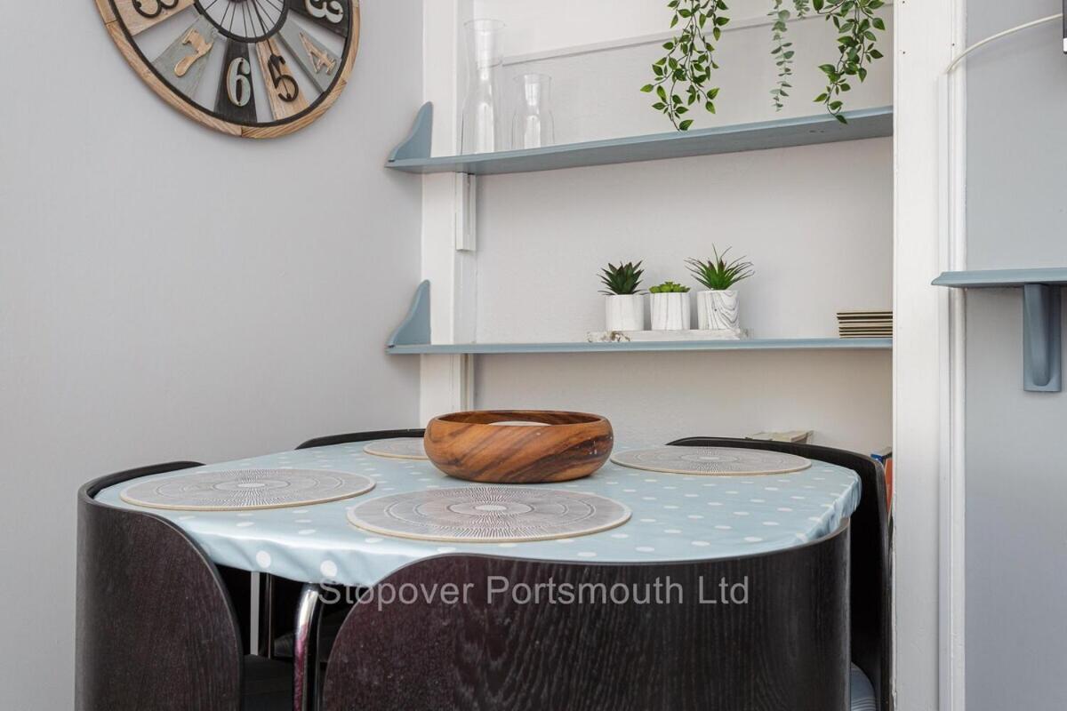 Stopover At Orchard Apartment Light And Cosy Portsmouth Exteriér fotografie